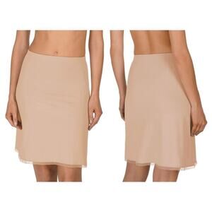 NWT Natori Benefit Half Slip Size Large